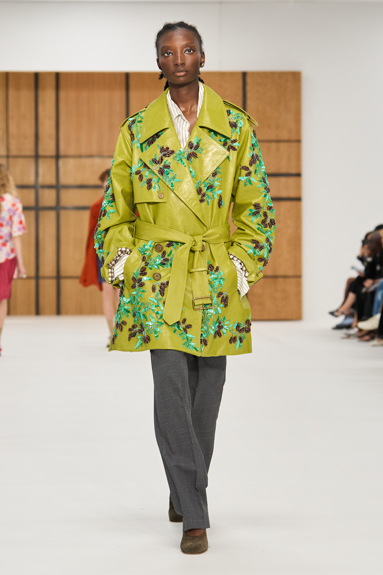 Burberry Spring/Summer 2027 Review: Daniel Lee Does Florals For Spring