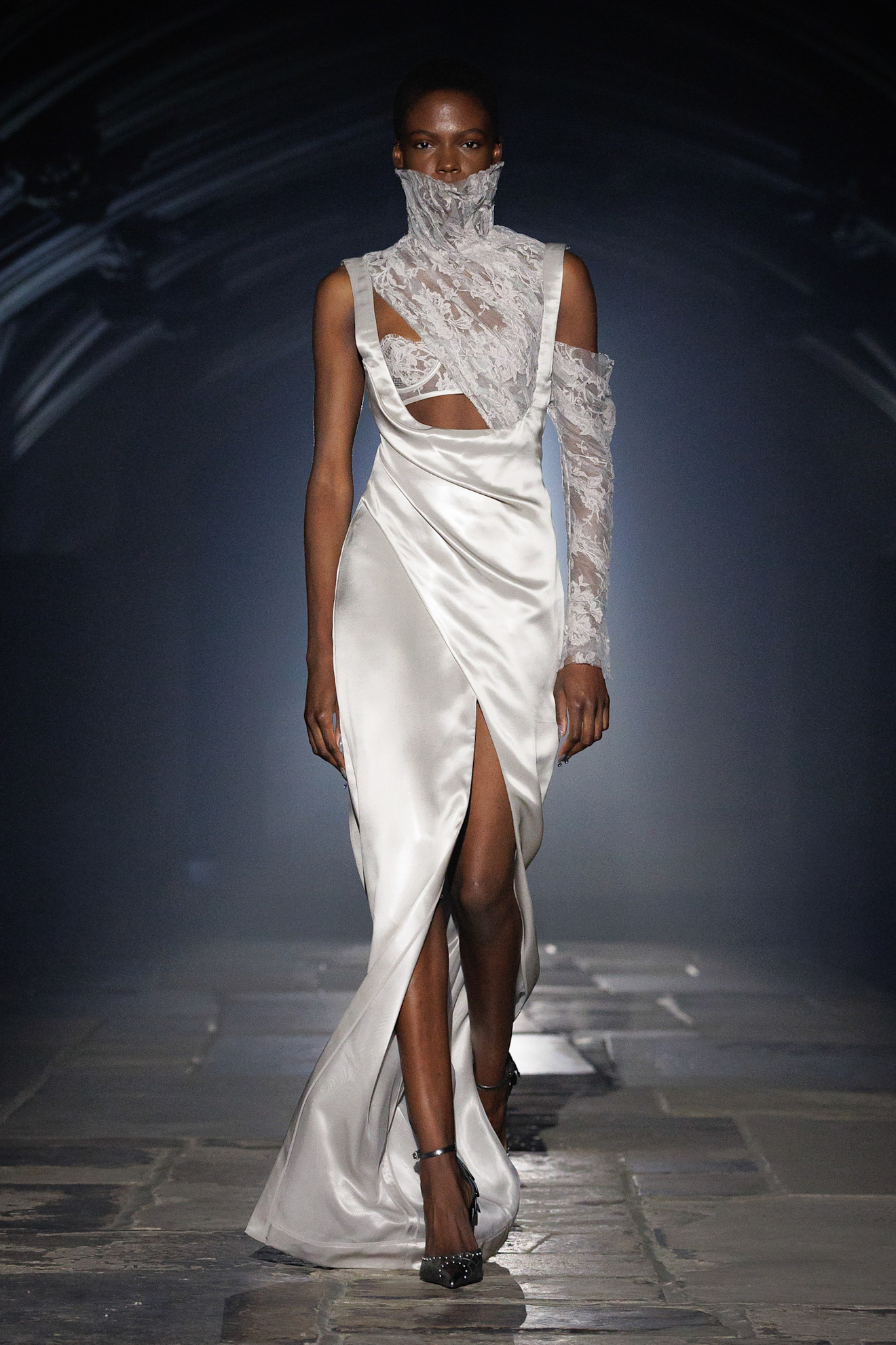 Alexander McQueen Has Returned Home For Spring/Summer 2027